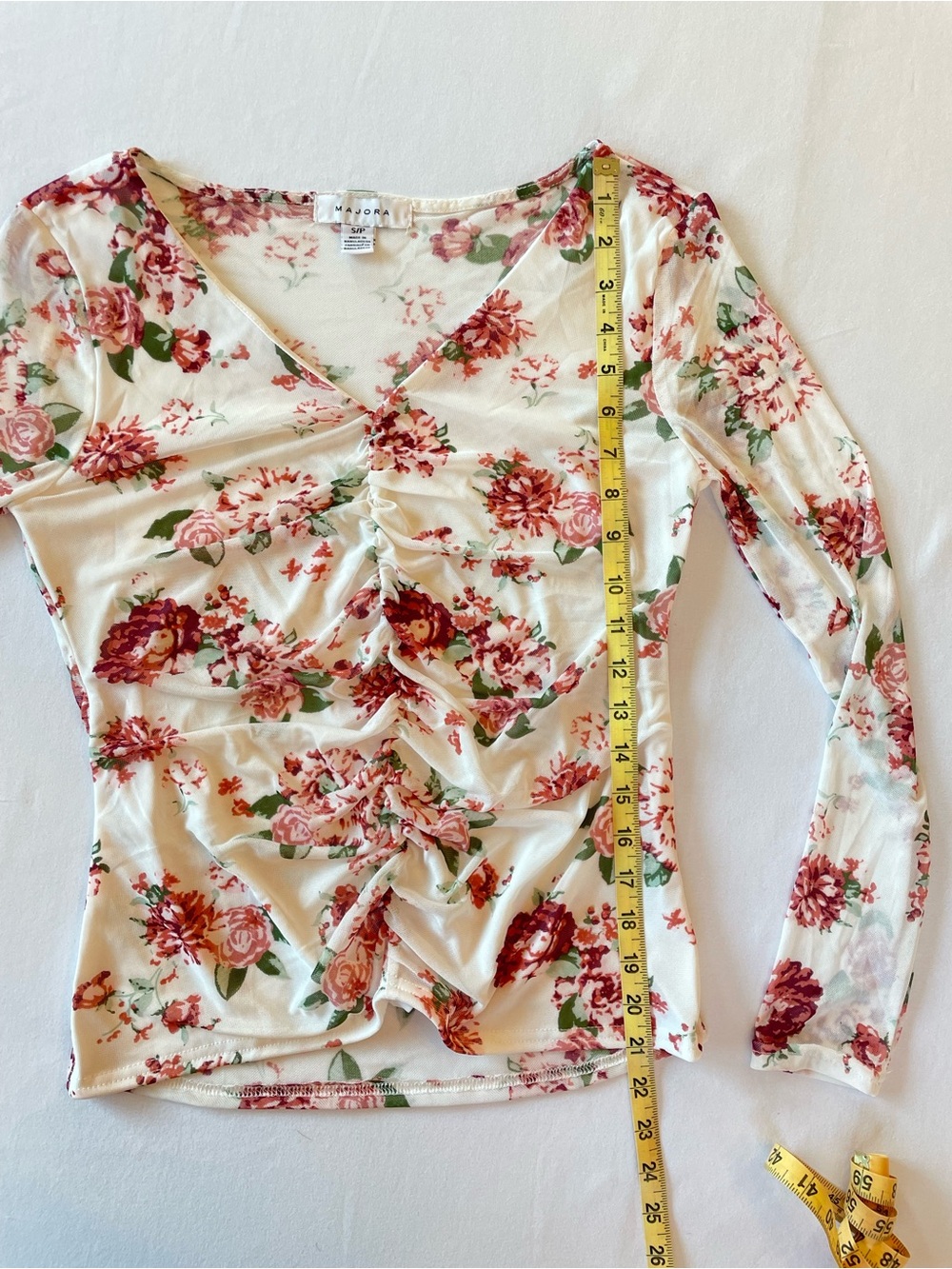 Rose Patterned Ruched Mesh Top - Picture 7 of 8